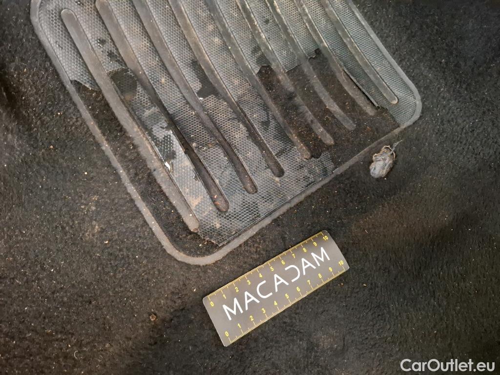  Peugeot  208  Affaire Premium 1.5 HDi 100CV BVM5 E6dT #3