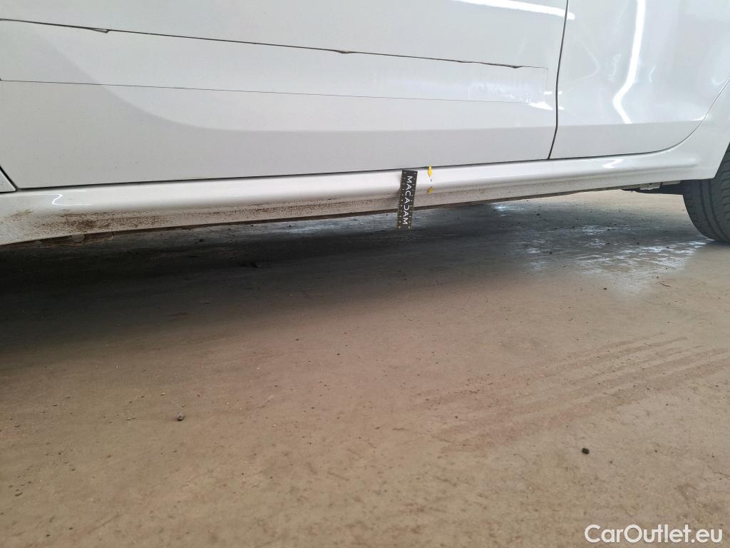  Peugeot  208  Affaire Premium 1.6 HDi 75CV BVM5 E6 #28