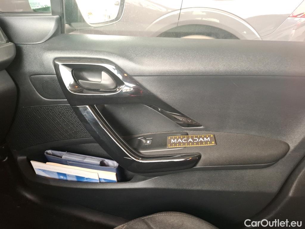 Peugeot  208  Affaire Premium 1.6 HDi 75CV BVM5 E6 #24