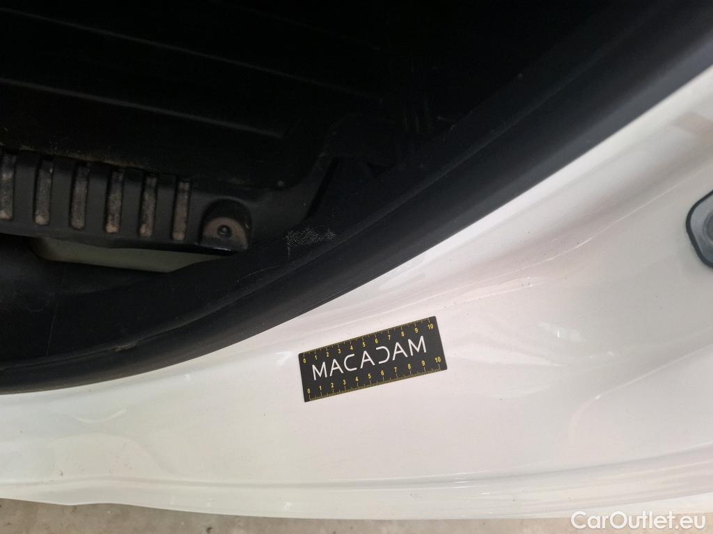  Peugeot  208  Affaire Premium 1.6 HDi 75CV BVM5 E6 #18