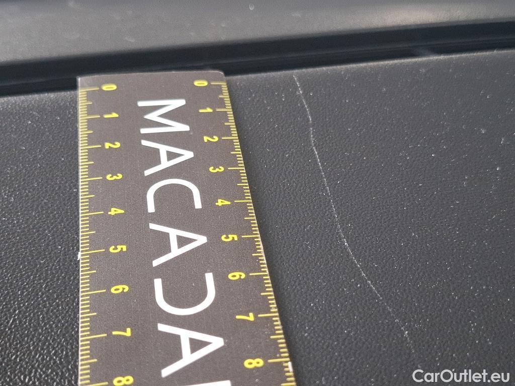  Peugeot  208  Affaire Premium 1.6 HDi 75CV BVM5 E6 #5