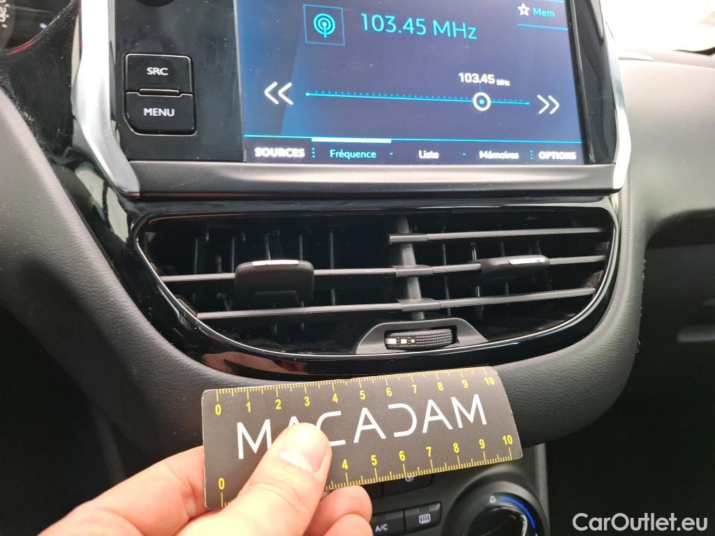  Peugeot  208  Affaire Premium 1.5 HDi 100CV BVM5 E6dT #39