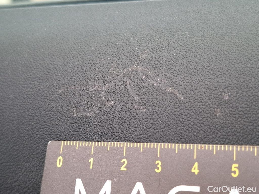  Peugeot  208  Affaire Premium 1.6 HDi 75CV BVM5 E6 #22