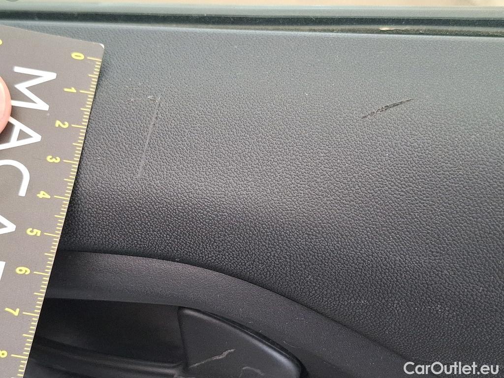  Peugeot  208  Affaire Premium 1.6 HDi 75CV BVM5 E6 #23