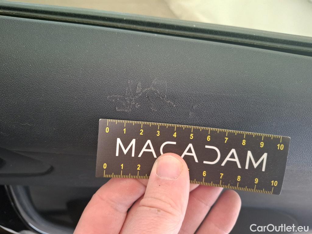  Peugeot  208  Affaire Premium 1.6 HDi 75CV BVM5 E6 #21