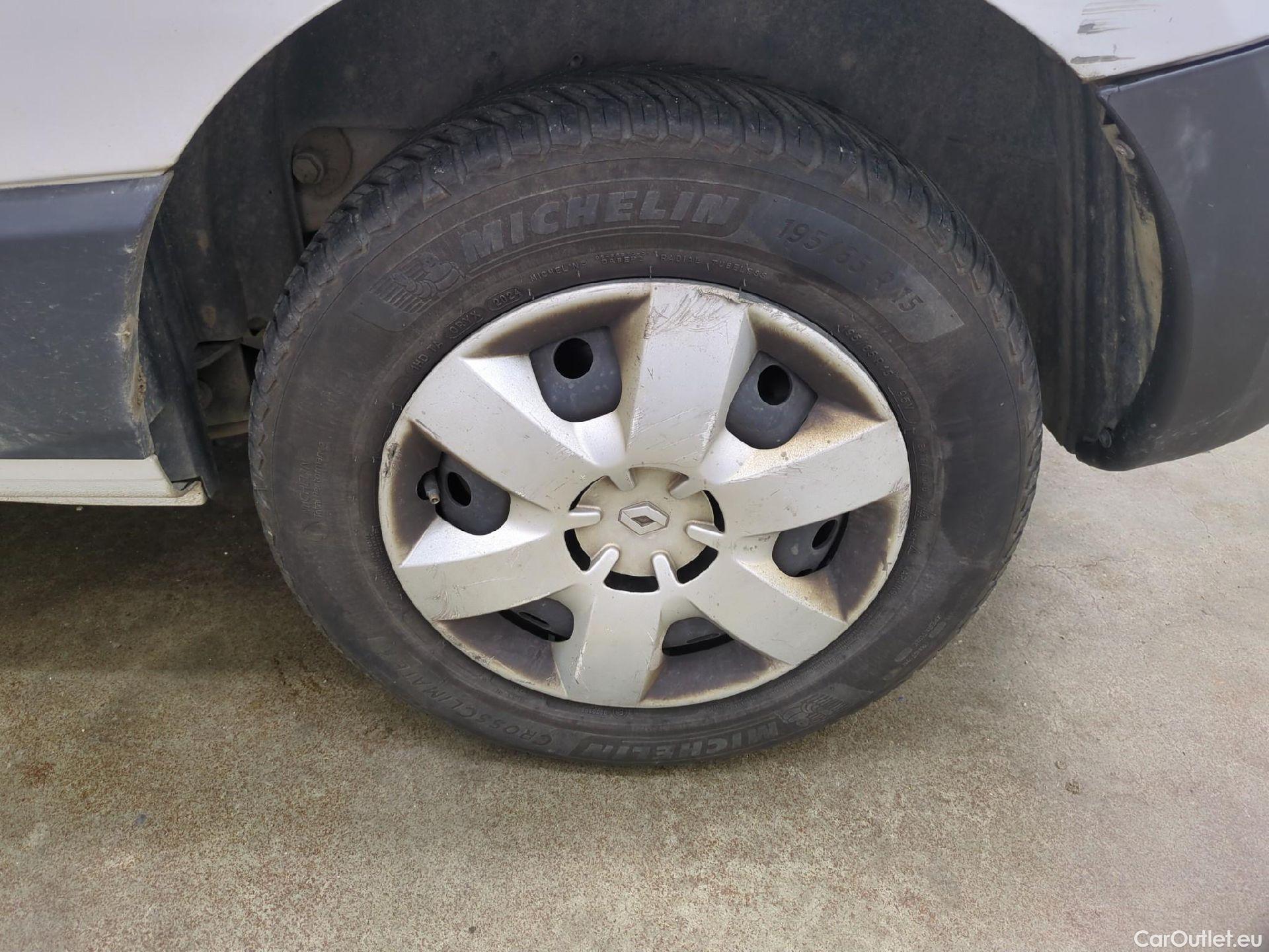  Renault  Kangoo  II Express Maxi Extra (Série Spéciale) - Cab. Appr. 1.5 dCi 95CV BVM6 E6dT #10