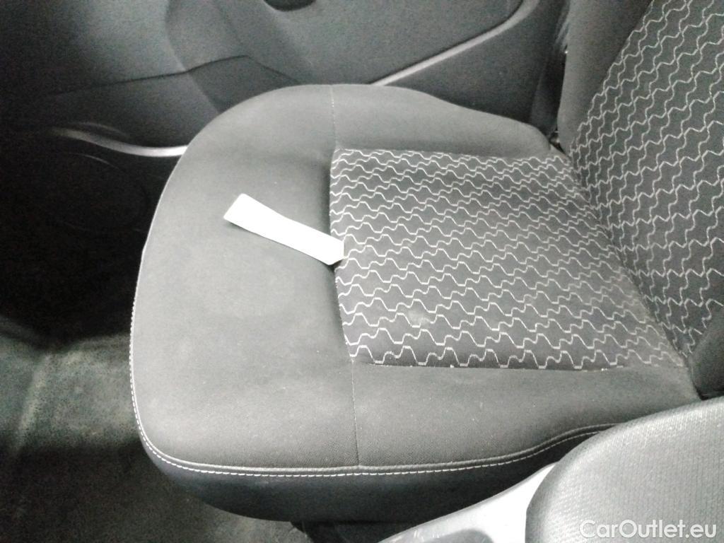  Renault  Kangoo RENAULT  EXPRESS VU 4p EVL Gd Confort 1.5 dCi 110 fourgonnette #64