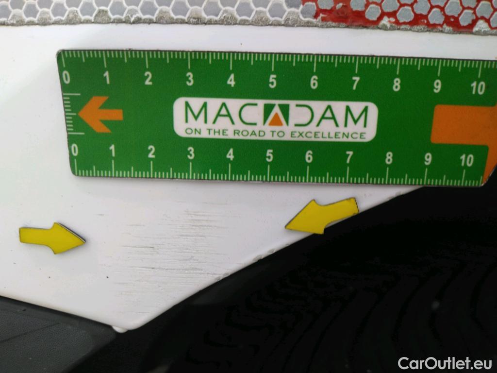  Renault  Kangoo RENAULT  EXPRESS VU 4p EVL Gd Confort 1.5 dCi 110 fourgonnette #41