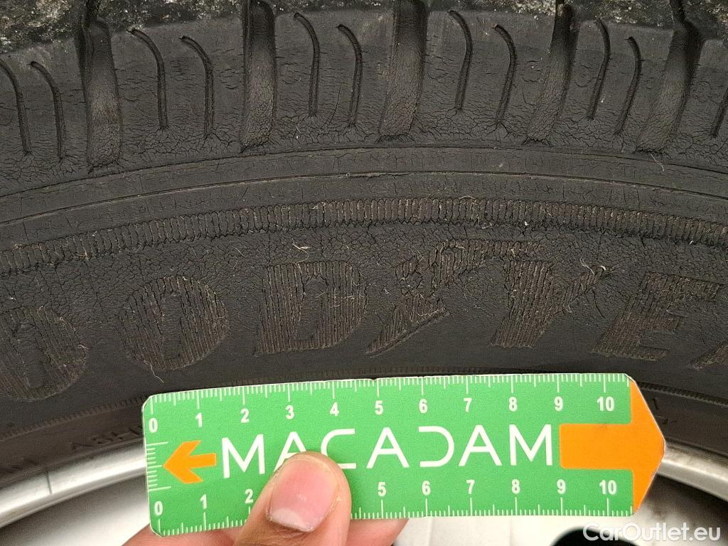  Renault  Trafic  Fourgon L2H1 3T Grand Confort 2.0 dCi 130CV BVM6 E6d #7