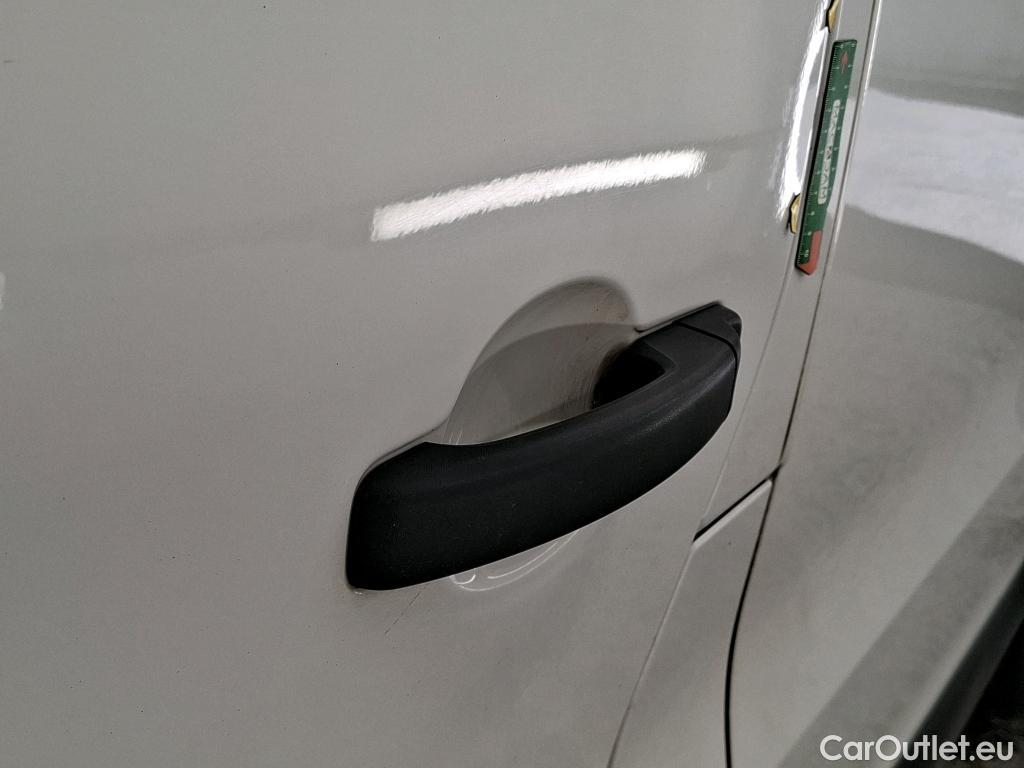  Renault  Trafic  Furgon Grand Confort L1H1 1200 1.6 dCi 125CV BVM6 E6 #19