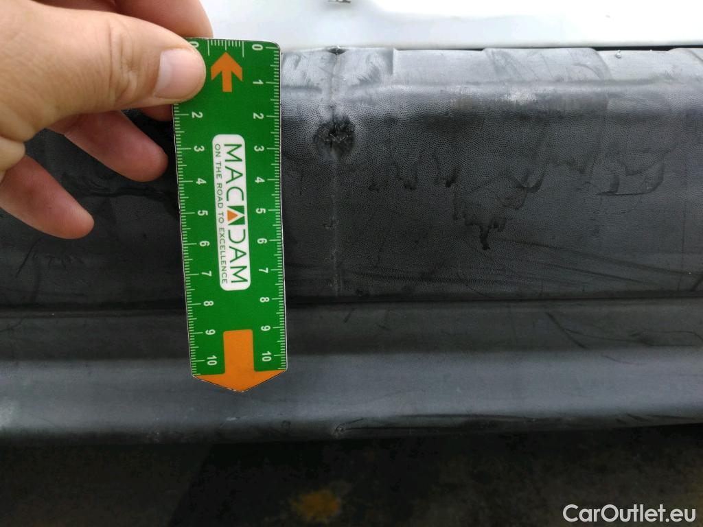  Renault  Kangoo RENAULT  EXPRESS VU 4p EVL Gd Confort 1.5 dCi 110 fourgonnette #28