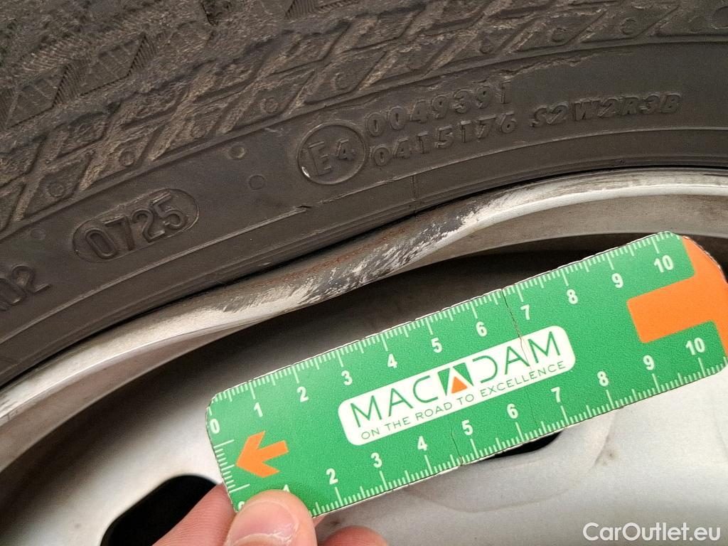  Renault  Trafic  Fourgon L2H1 3T Grand Confort 2.0 dCi 130CV BVM6 E6d #22