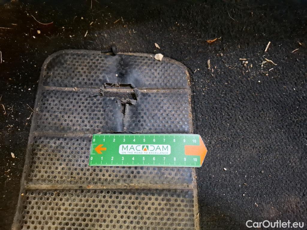  Volkswagen  Caddy VOLKSWAGEN  Cargo / 2020 / 4P / Fourgonnette 2.0 TDI 75ch Business #8