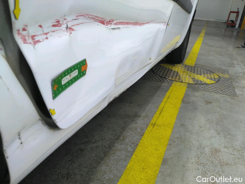  Renault  Kangoo RENAULT  EXPRESS VU 4p EVL Gd Confort 1.5 dCi 110 fourgonnette #14