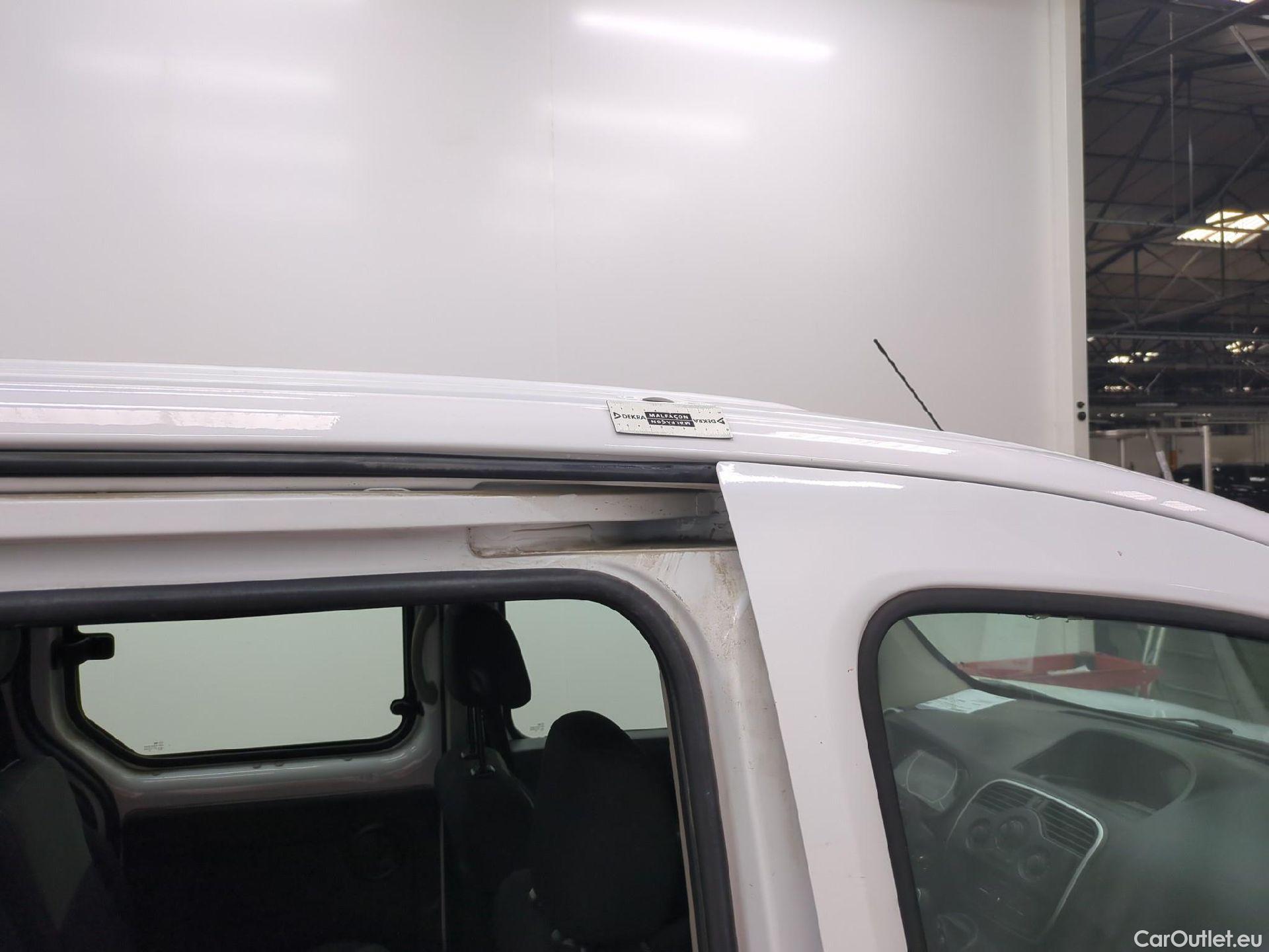  Renault  Kangoo  II Express Maxi Extra (Série Spéciale) - Cab. Appr. 1.5 dCi 95CV BVM6 E6dT #45