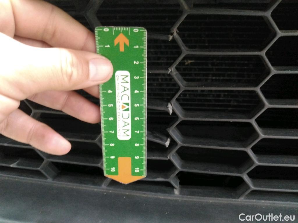  Renault  Kangoo RENAULT  EXPRESS VU 4p EVL Gd Confort 1.5 dCi 110 fourgonnette #22