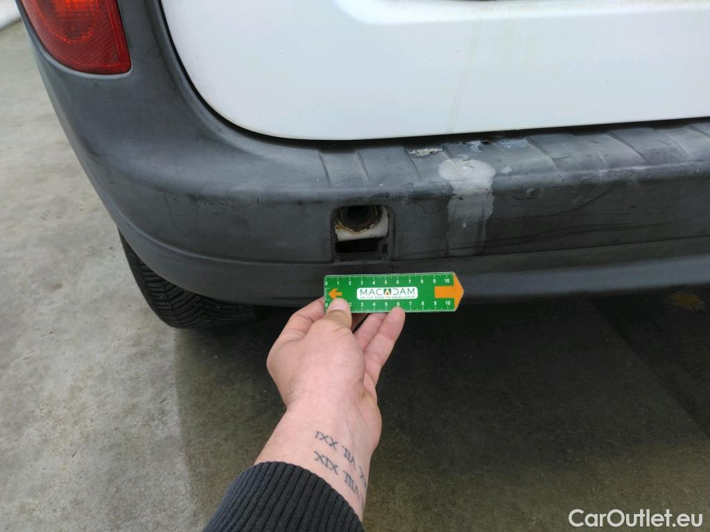  Renault  Kangoo RENAULT  EXPRESS VU 4p EVL Gd Confort 1.5 dCi 110 fourgonnette #62