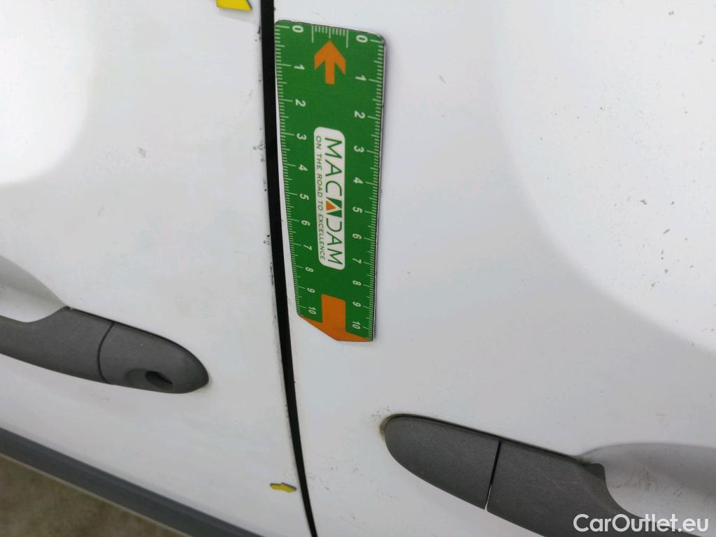  Renault  Kangoo RENAULT  EXPRESS VU 4p EVL Gd Confort 1.5 dCi 110 fourgonnette #57