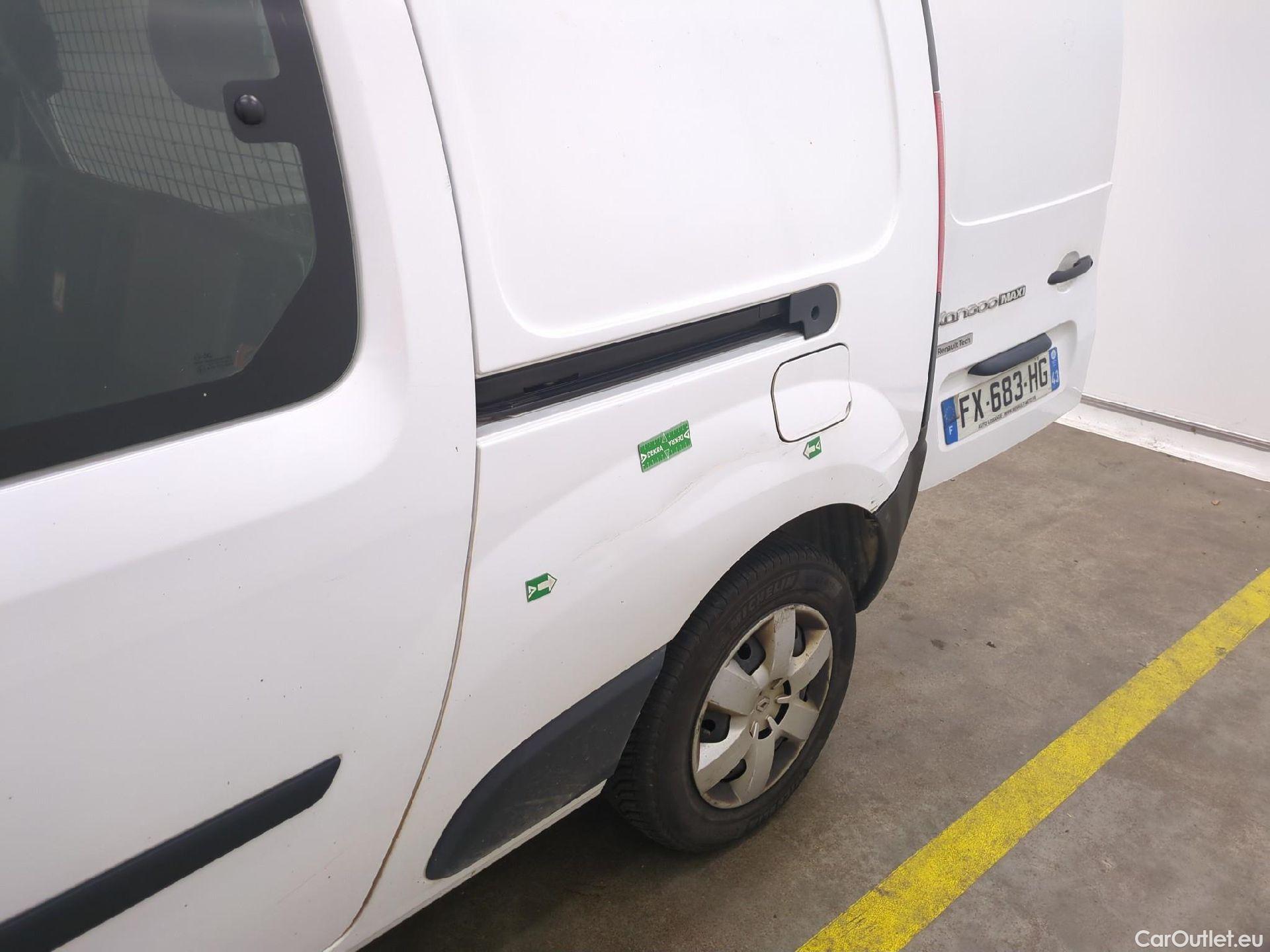 Renault  Kangoo  II Express Maxi Extra (Série Spéciale) - Cab. Appr. 1.5 dCi 95CV BVM6 E6dT #26