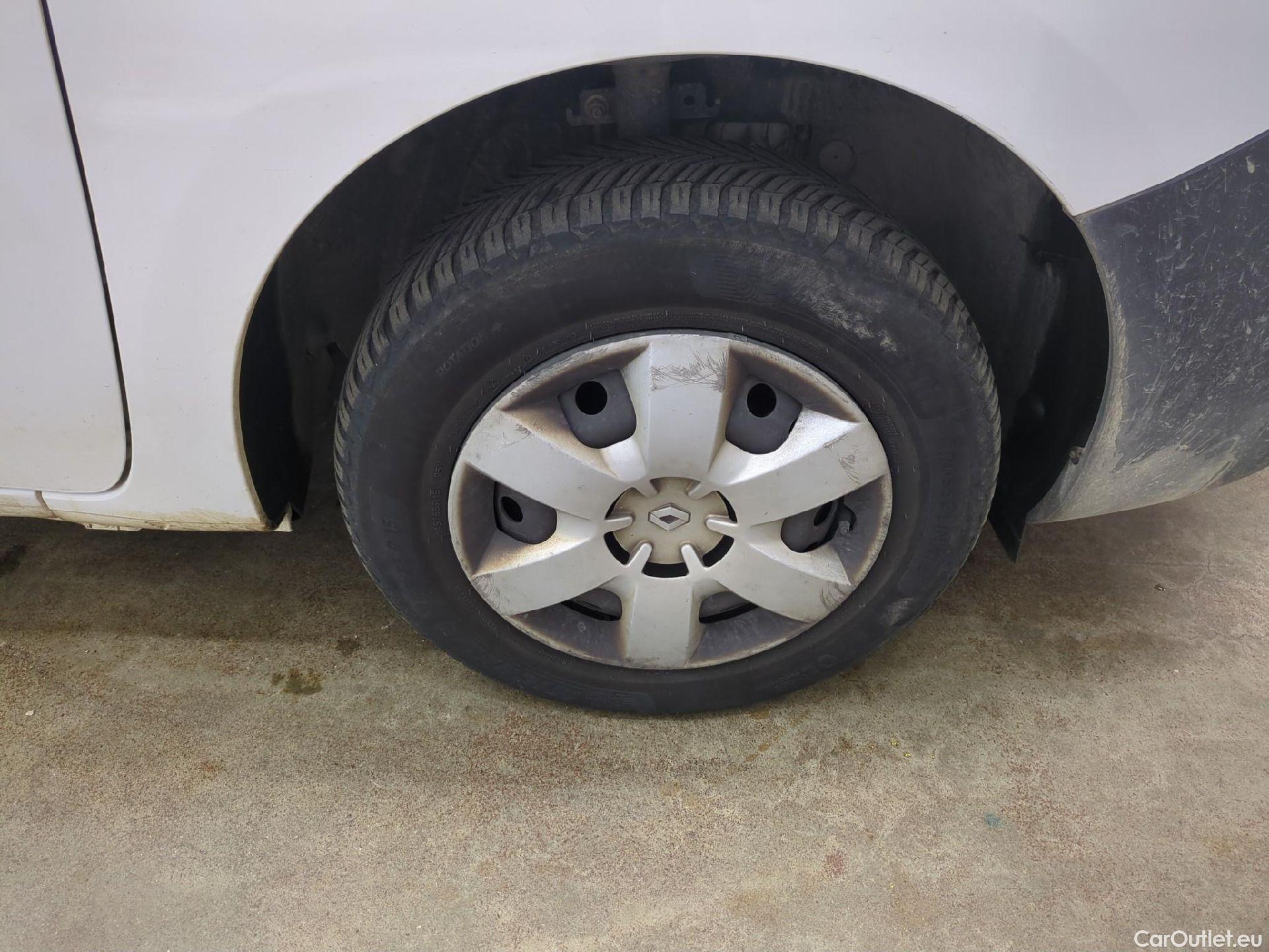  Renault  Kangoo  II Express Maxi Extra (Série Spéciale) - Cab. Appr. 1.5 dCi 95CV BVM6 E6dT #19