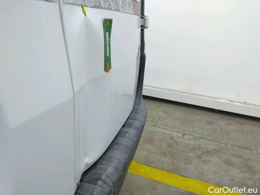  Renault  Kangoo RENAULT  EXPRESS VU 4p EVL Gd Confort 1.5 dCi 110 fourgonnette #45