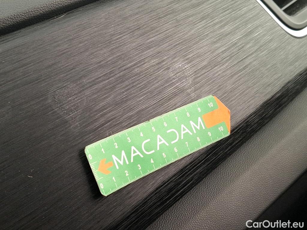  Renault  Trafic  Fourgon L2H1 3T Grand Confort 2.0 dCi 130CV BVM6 E6d #31