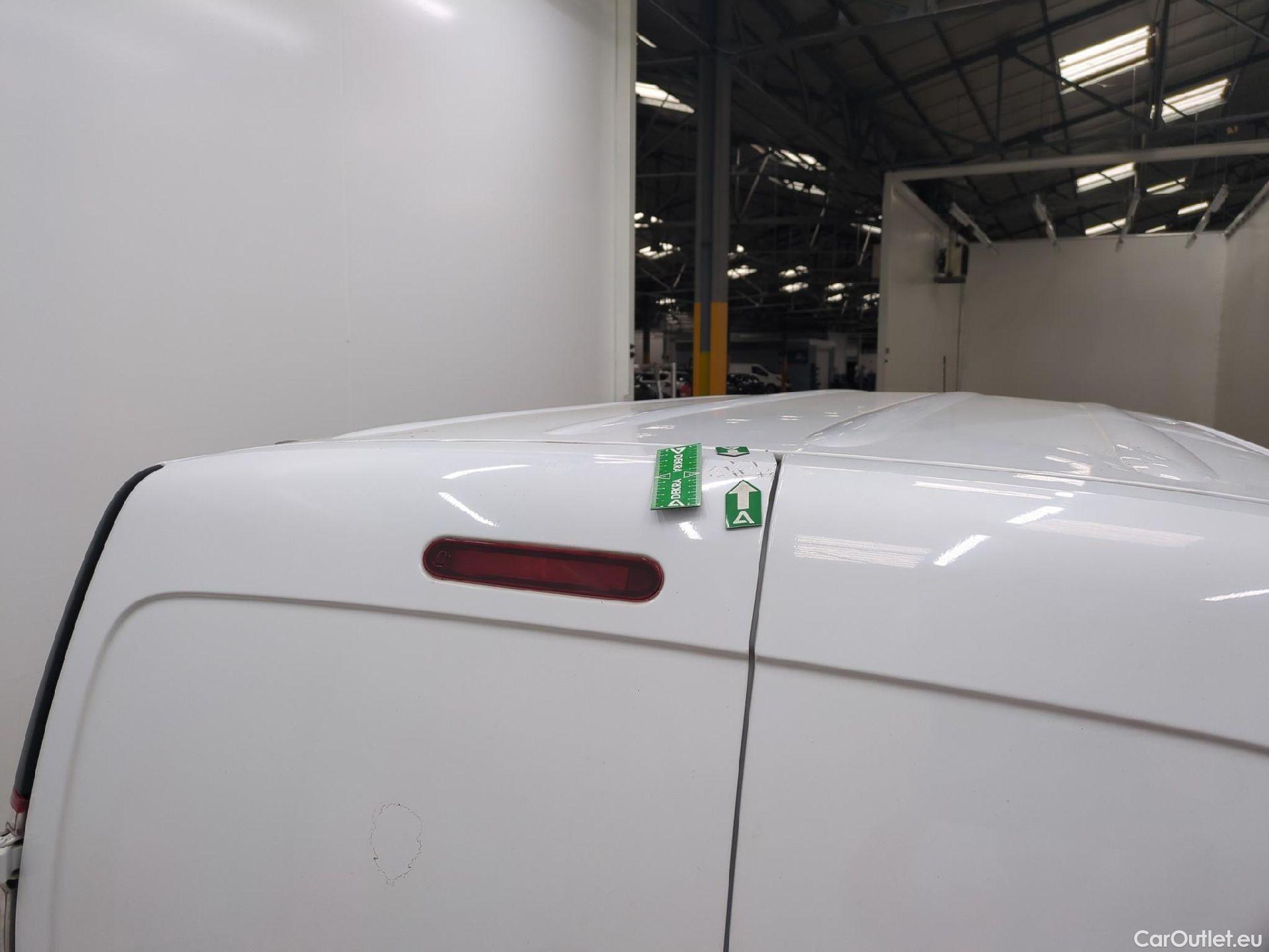  Renault  Kangoo  II Express Maxi Extra (Série Spéciale) - Cab. Appr. 1.5 dCi 95CV BVM6 E6dT #34