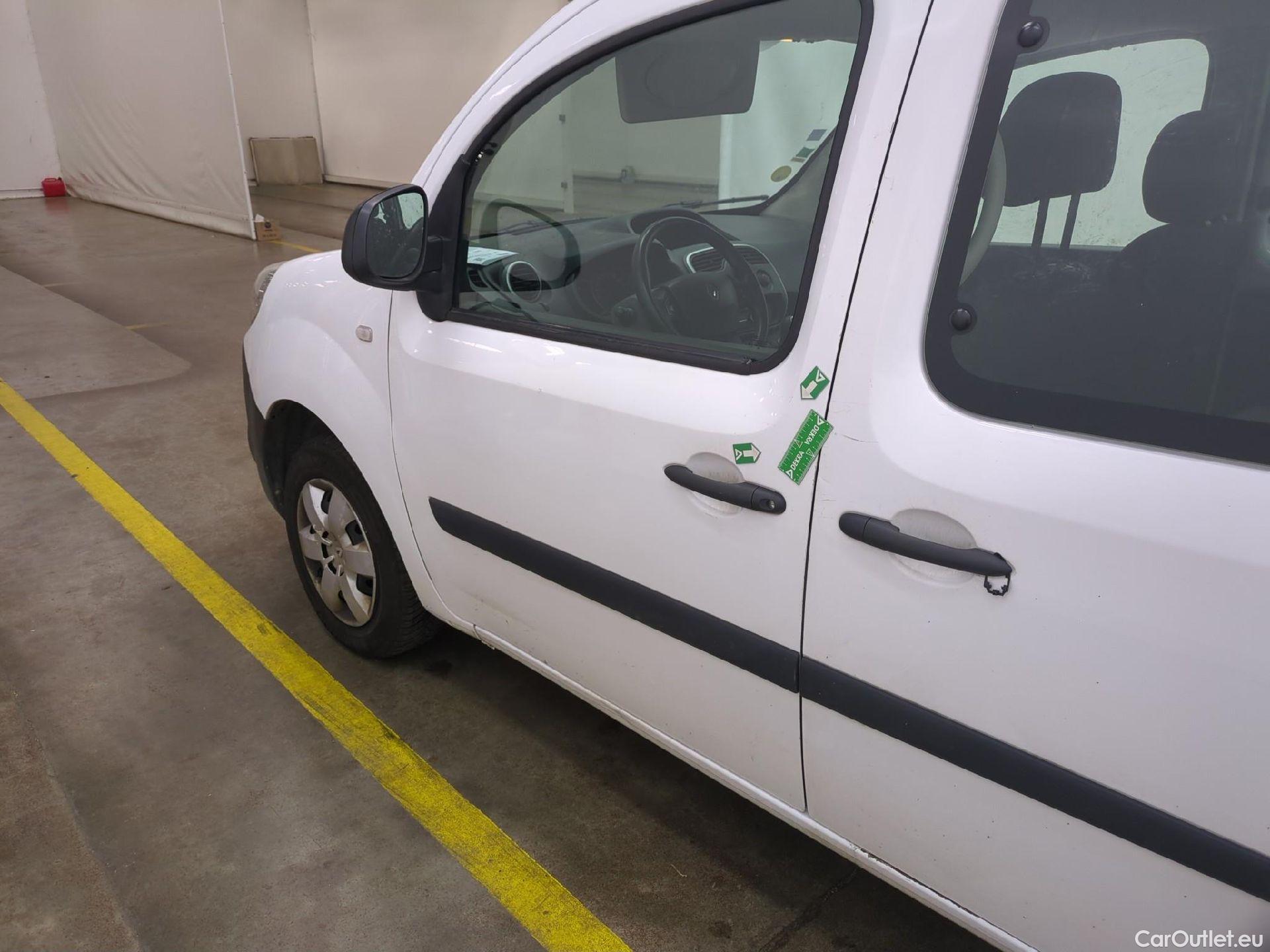  Renault  Kangoo  II Express Maxi Extra (Série Spéciale) - Cab. Appr. 1.5 dCi 95CV BVM6 E6dT #22