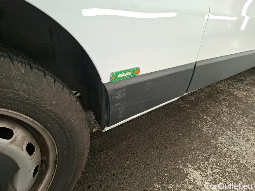  Renault  Trafic  Fourgon L2H1 3T Grand Confort 2.0 dCi 130CV BVM6 E6d #18