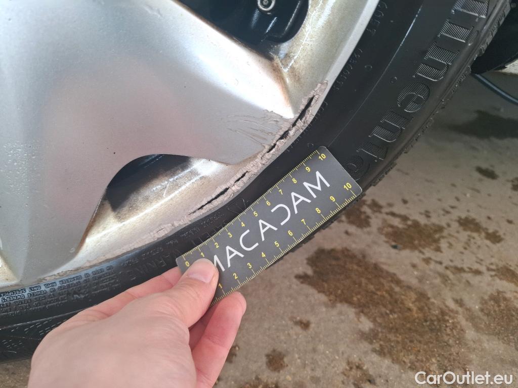  Renault  Megane  III Berline 5pt. Société Air 1.5 dCi 110CV BVM6 E5 #33