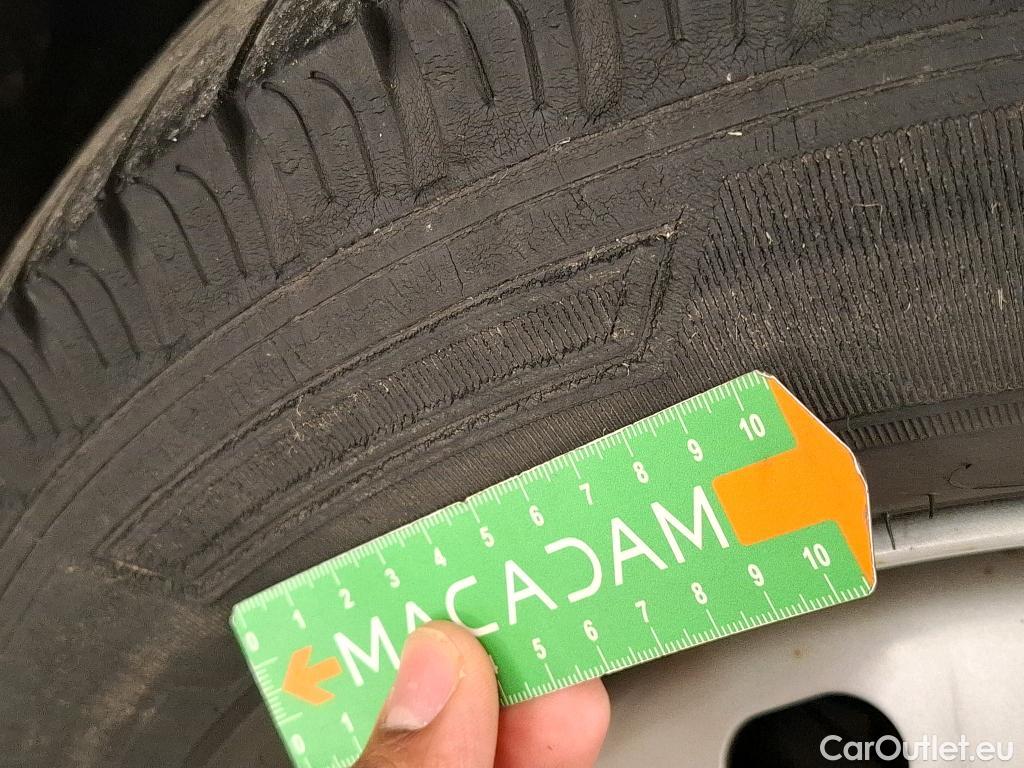  Renault  Trafic  Fourgon L2H1 3T Grand Confort 2.0 dCi 130CV BVM6 E6d #9