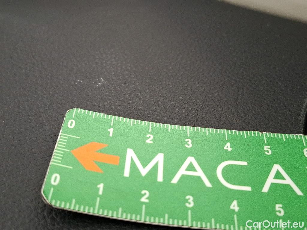  Renault  Trafic  Fourgon L2H1 3T Grand Confort 2.0 dCi 130CV BVM6 E6d #29