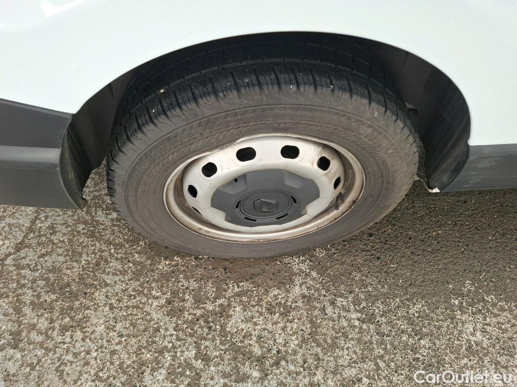  Renault  Trafic  Fourgon L2H1 3T Grand Confort 2.0 dCi 130CV BVM6 E6d #20