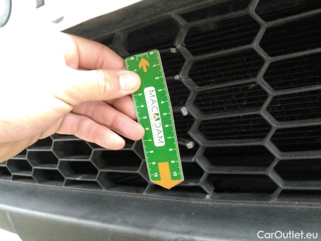  Renault  Kangoo RENAULT  EXPRESS VU 4p EVL Gd Confort 1.5 dCi 110 fourgonnette #23