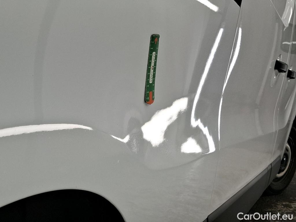  Renault  Trafic  Fourgon L2H1 3T Grand Confort 2.0 dCi 130CV BVM6 E6d #4