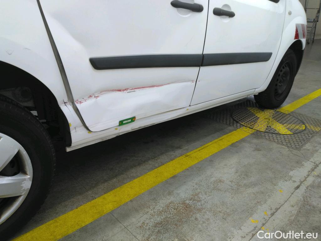  Renault  Kangoo RENAULT  EXPRESS VU 4p EVL Gd Confort 1.5 dCi 110 fourgonnette #32