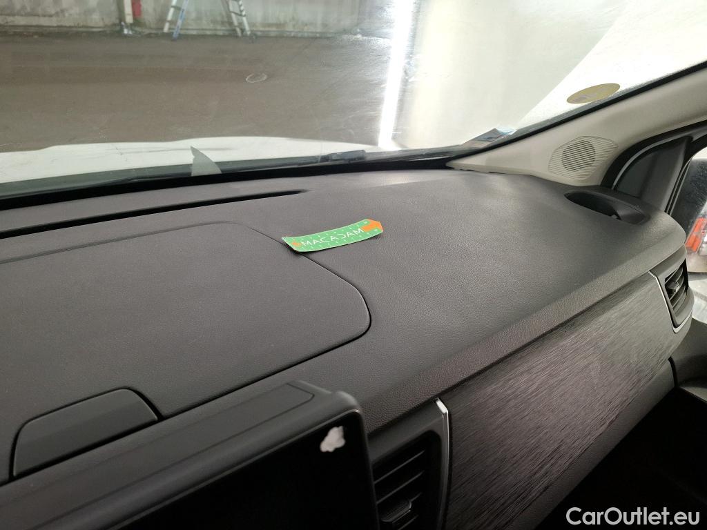  Renault  Trafic  Fourgon L2H1 3T Grand Confort 2.0 dCi 130CV BVM6 E6d #26