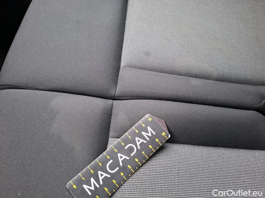  Volkswagen  Crafter  Fourgon Fourgon 35 mittlerer Radstand mit Hochdach FWD 2.0 140CV BVM6 #25