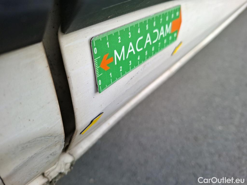  Volkswagen  Crafter  Fourgon Fourgon 35 mittlerer Radstand mit Hochdach FWD 2.0 140CV BVM6 #5