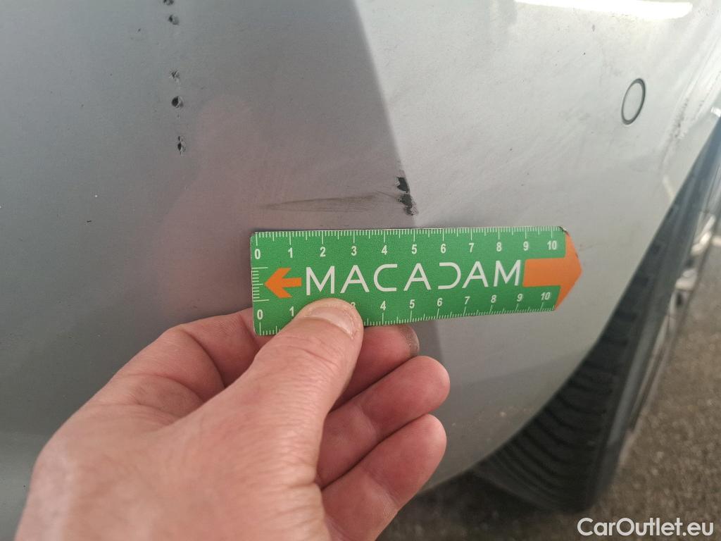  Bmw  Serie 1 BMW Série 1 / 2019 / 5P / Berline 1.5 116I Business Design #17