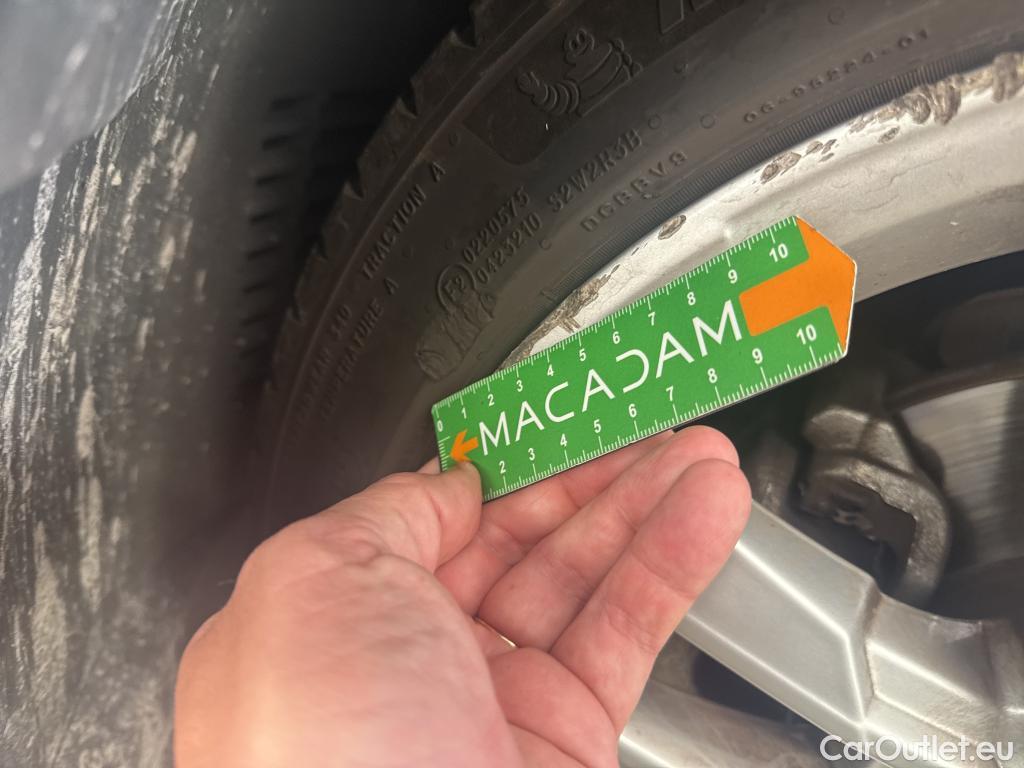  Audi  A3 AUDI  Sportback / 2020 / 5P / Berline 35 TDI 150 S tronic Business Line #4