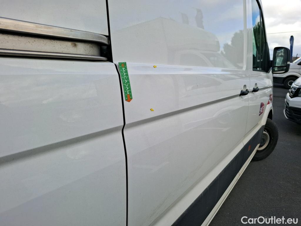  Volkswagen  Crafter  Fourgon Fourgon 35 mittlerer Radstand mit Hochdach FWD 2.0 140CV BVM6 #3