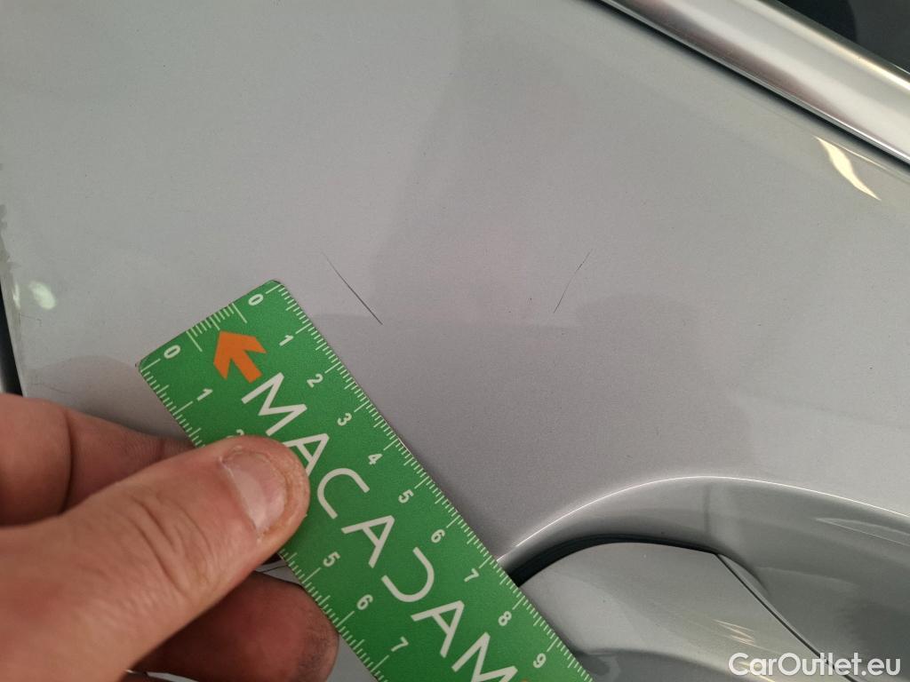  Bmw  Serie 1 BMW Série 1 / 2019 / 5P / Berline 1.5 116I Business Design #9