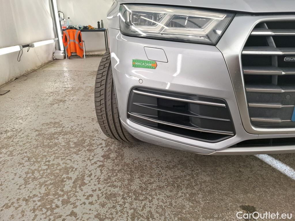  Audi  Q5  avus quattro 2.0 TFSI 250CV BVA7 E6 #24