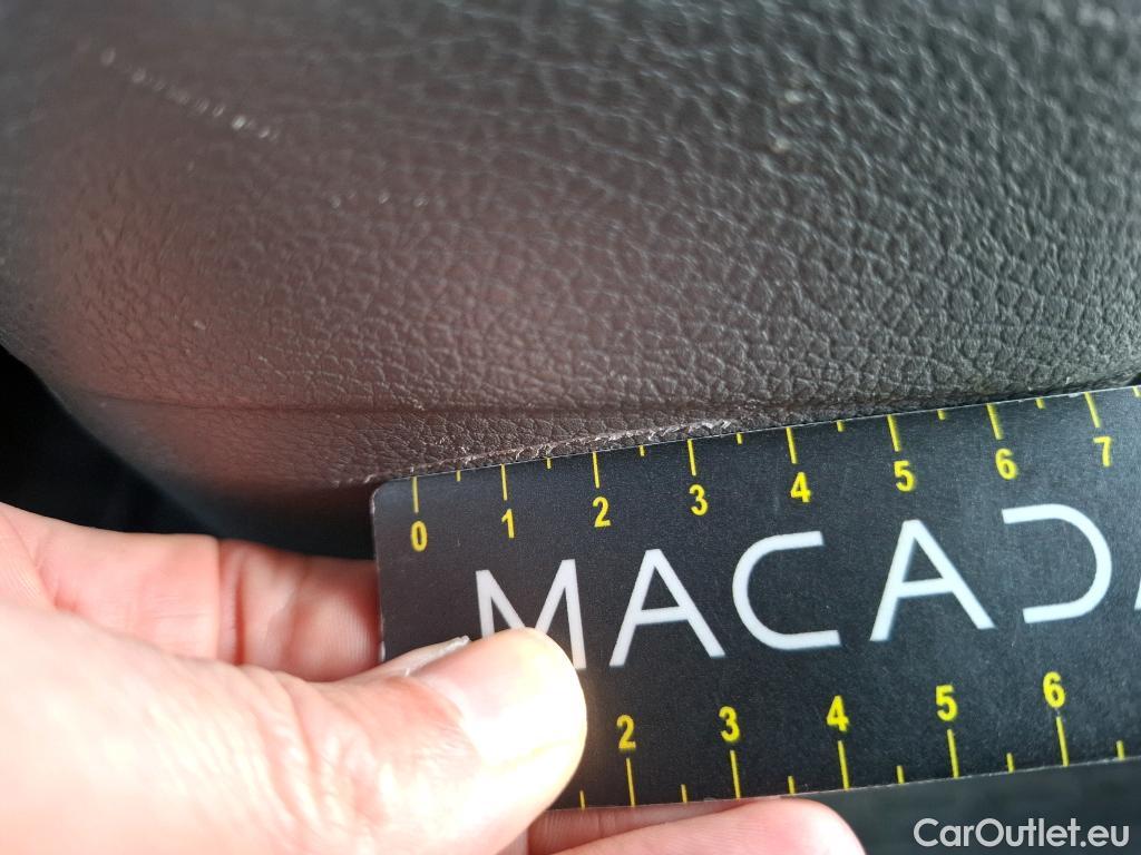  Volkswagen  Crafter  Fourgon Fourgon 35 mittlerer Radstand mit Hochdach FWD 2.0 140CV BVM6 #15