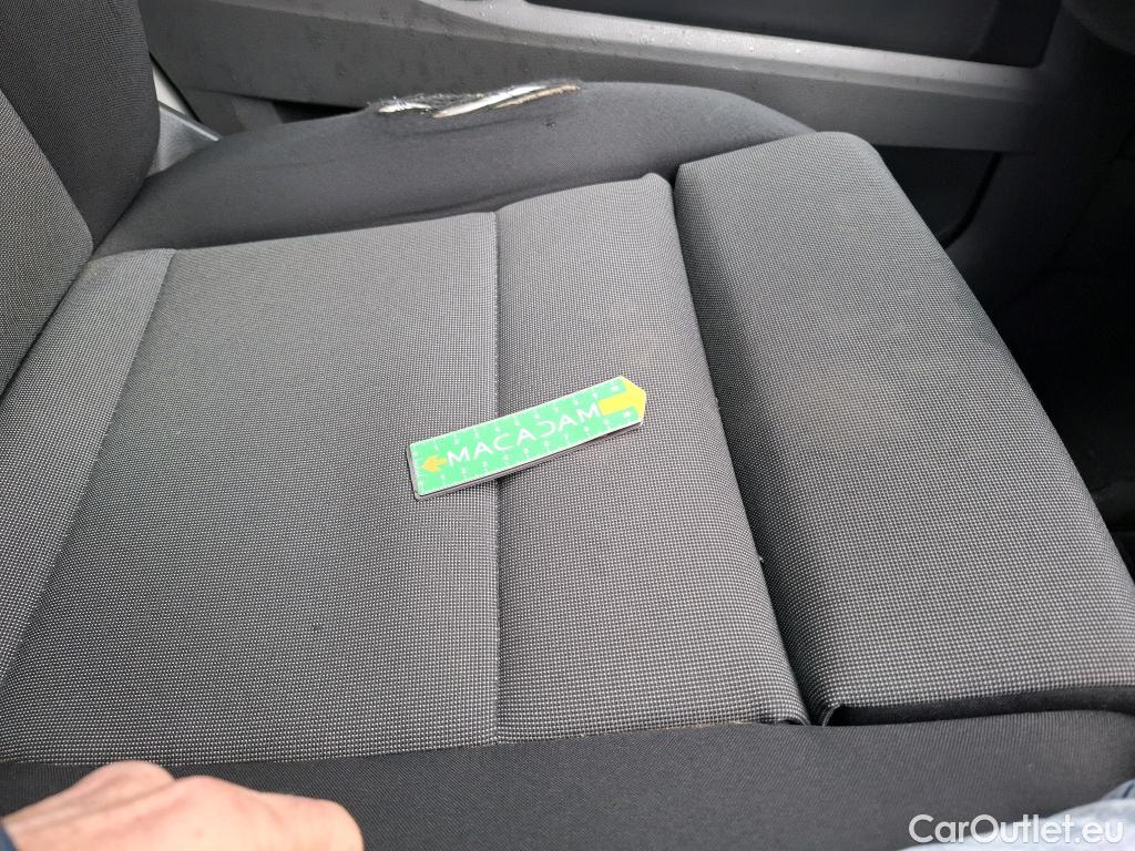  Volkswagen  Crafter  Fourgon Fourgon 35 mittlerer Radstand mit Hochdach FWD 2.0 140CV BVM6 #6