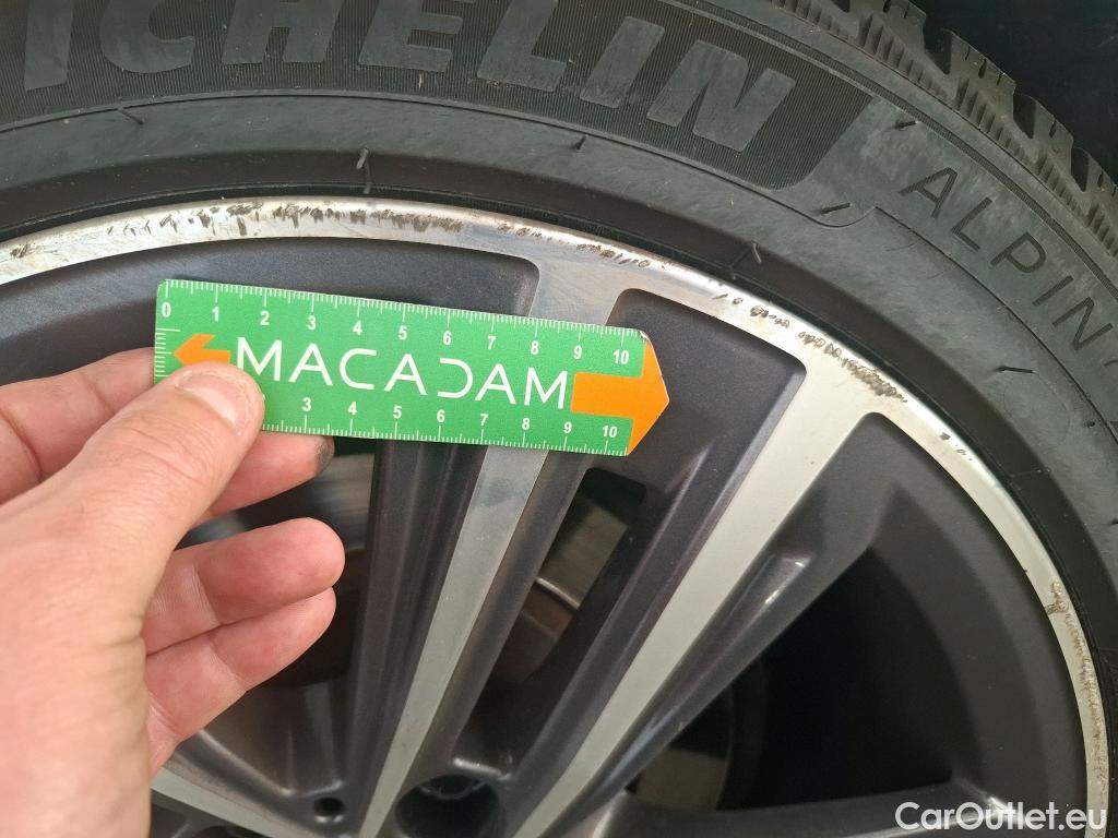  Bmw  Serie 1 BMW Série 1 / 2019 / 5P / Berline 1.5 116I Business Design #27