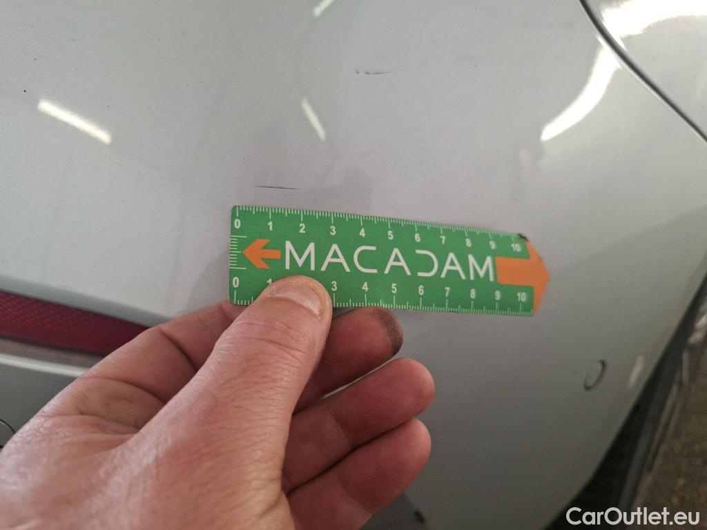  Bmw  Serie 1 BMW Série 1 / 2019 / 5P / Berline 1.5 116I Business Design #18