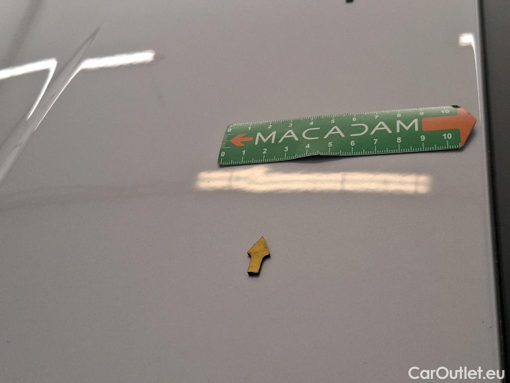  Bmw  Serie 1 BMW Série 1 / 2019 / 5P / Berline 1.5 116I Business Design #40