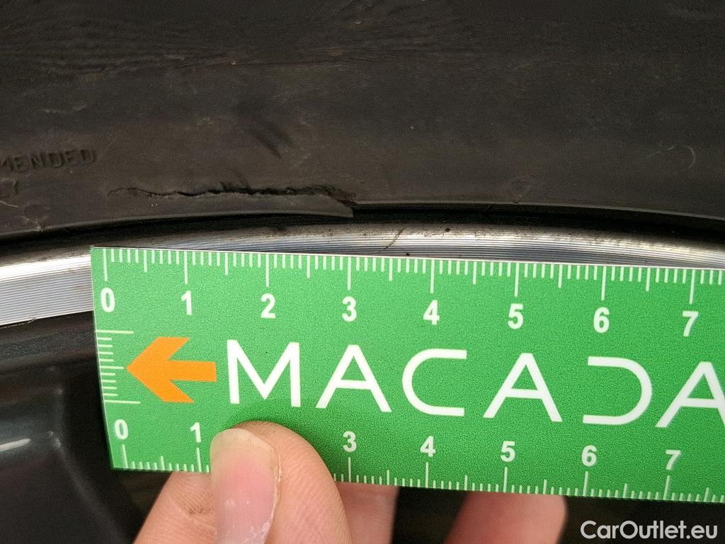  Audi  Q5  avus quattro 2.0 TFSI 250CV BVA7 E6 #9